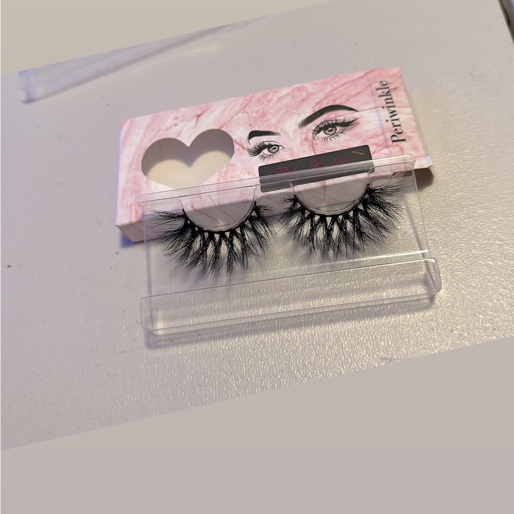 Lash style periwinkle